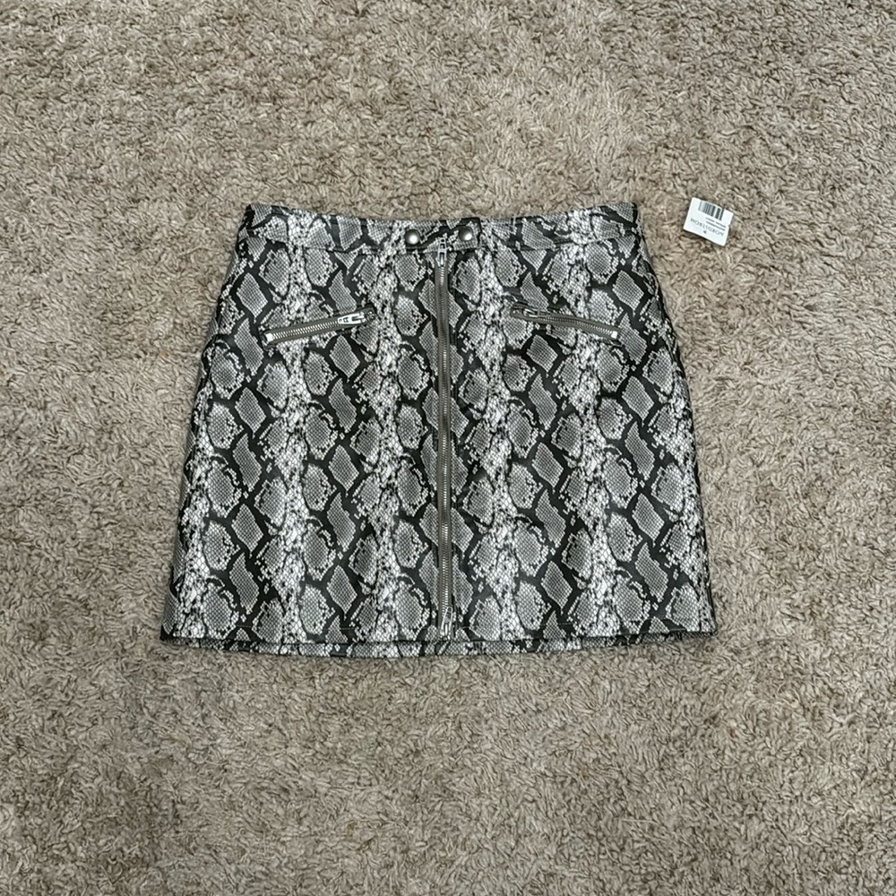 BLANKNYC Faux Leather Snakeskin Zippered Mini Skirt Size 28 from Nordstrom NWT
